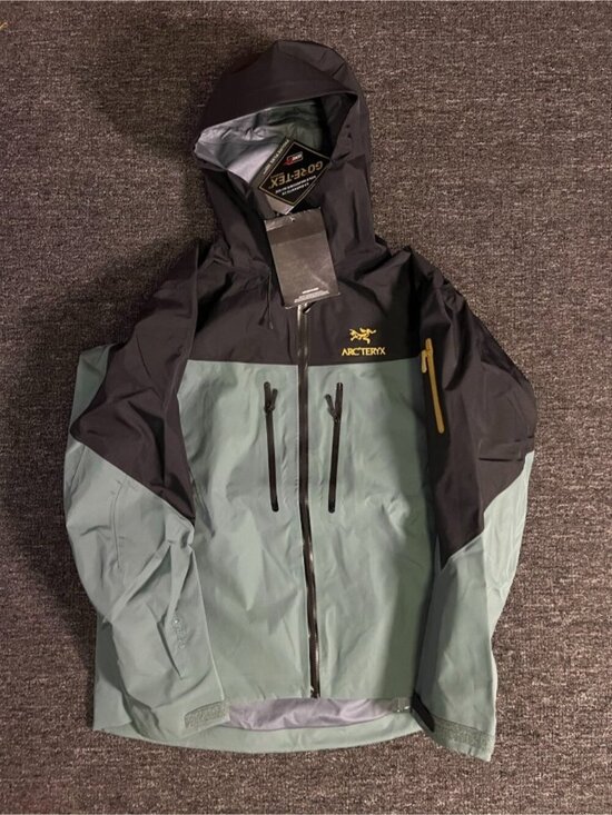Arc'teryx Other - Arc'teryx Gamma MX series jacket in black and gold/green, size XL